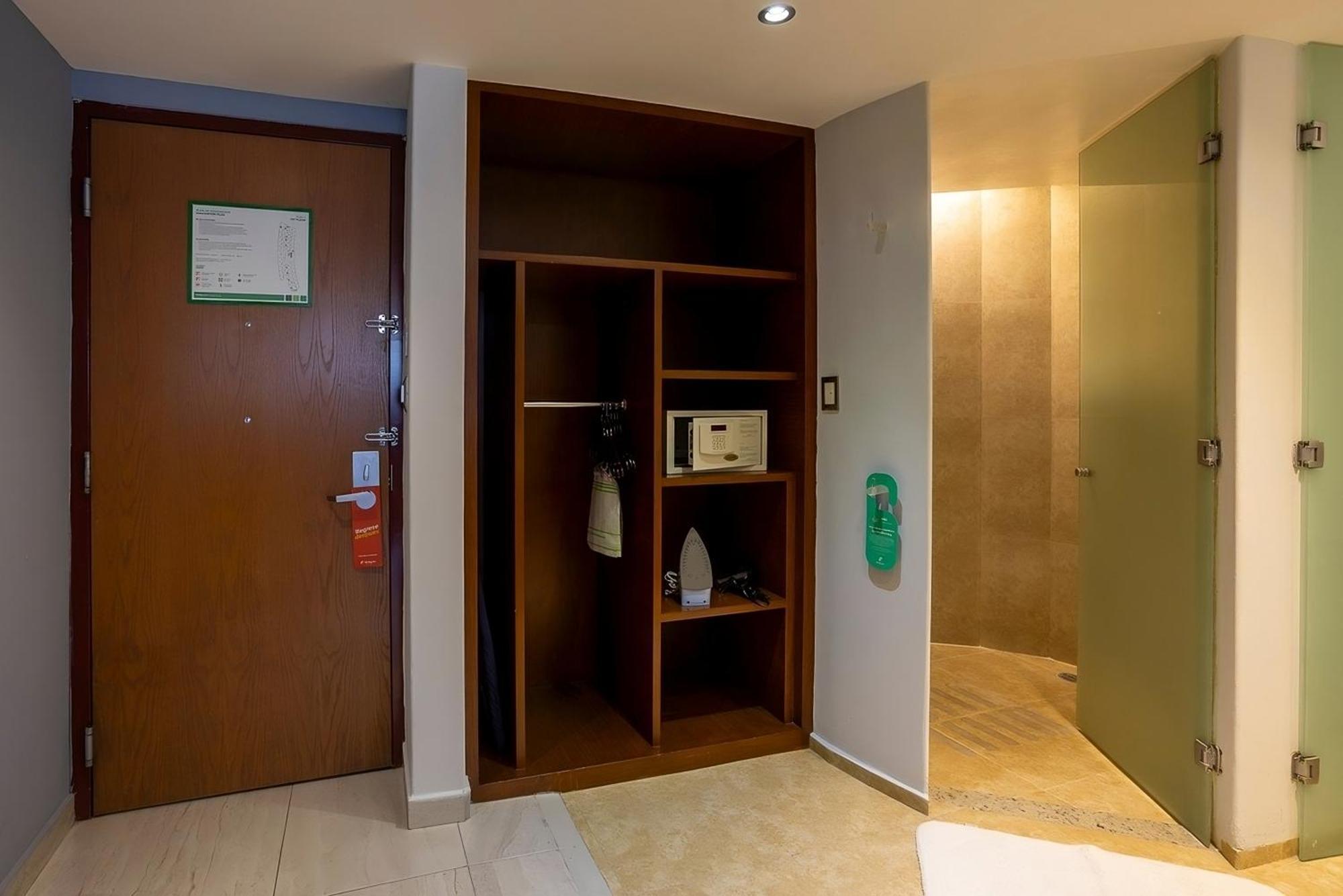Holiday Inn Puebla Finsa By Ihg Exterior foto